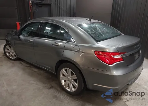 2013 Chrysler 200 Touring from USA, damaged, VIN 1C3CCBBB2DN632705